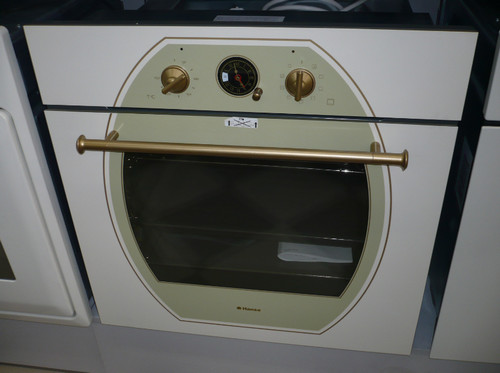 Духовой шкаф Hansa с бронзовыми переключателями в стиле ретро